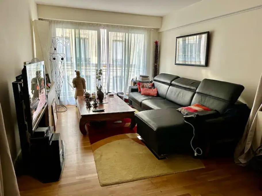 Private Bedroom 2 Near Eiffel Tower, Saint Germain Paris Exterior photo